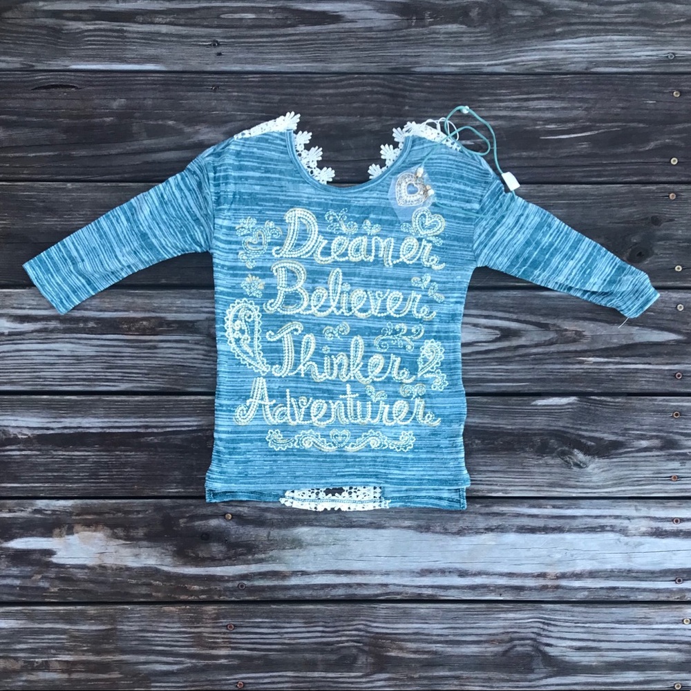 🦋Adorable Kids long sleeve Tee